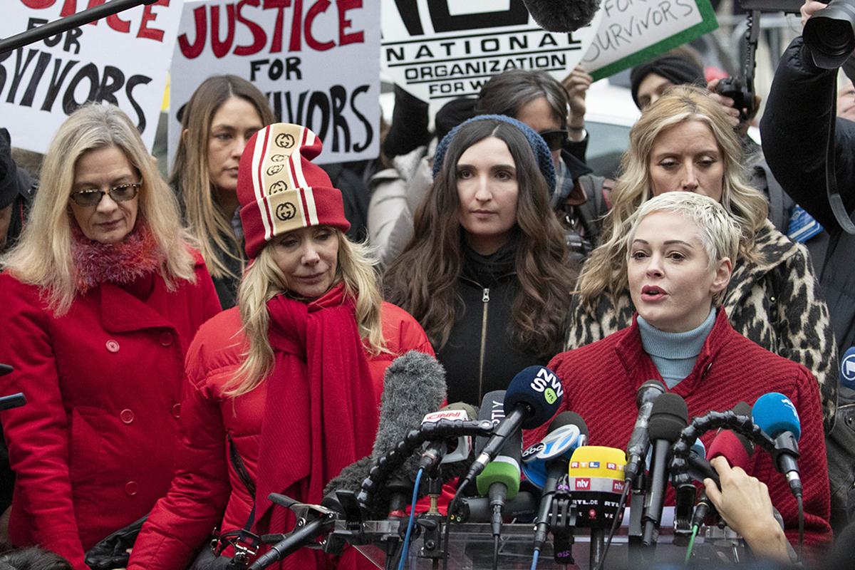 Rose McGowan addresses a crowd outside New York Supreme Court as jury selection in Harvey Weinstein's rape trial begins.