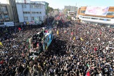 '35 mourners killed' during stampede at Qassem Soleimani's funeral