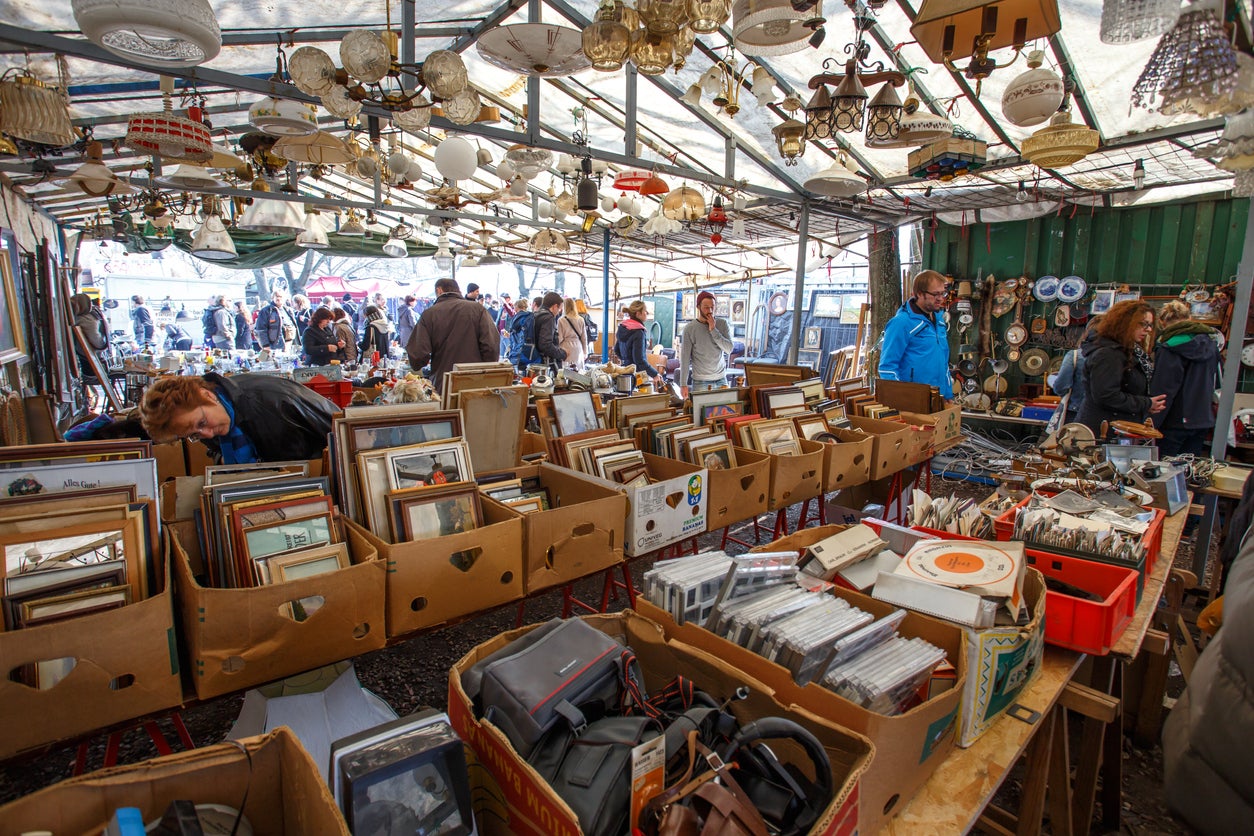 The popular flea market at Mauerpark