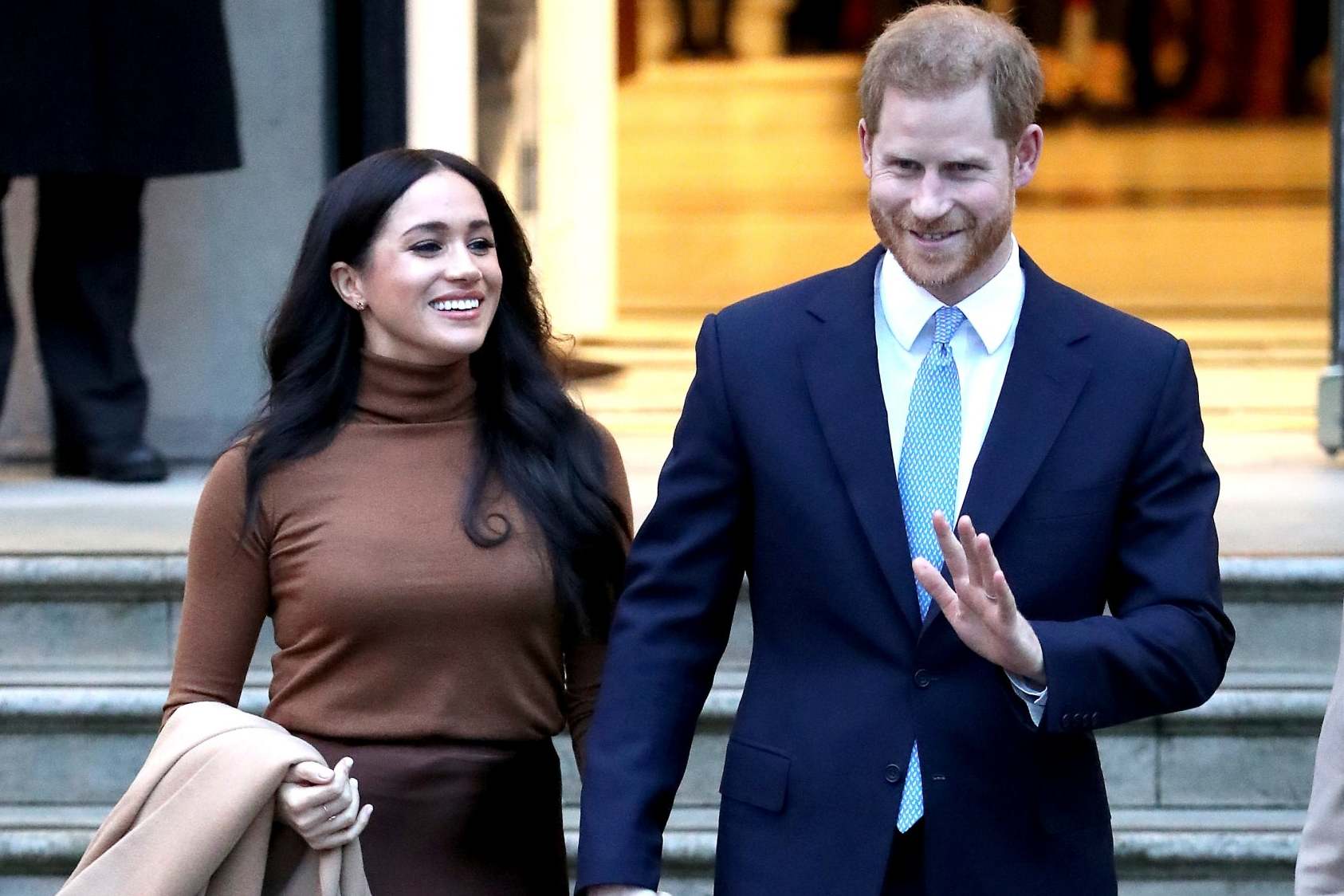 Prince Harry and Meghan Markle news - live: Couple launch scathing attack on media as Buckingham Palace warn couple over decision to step down