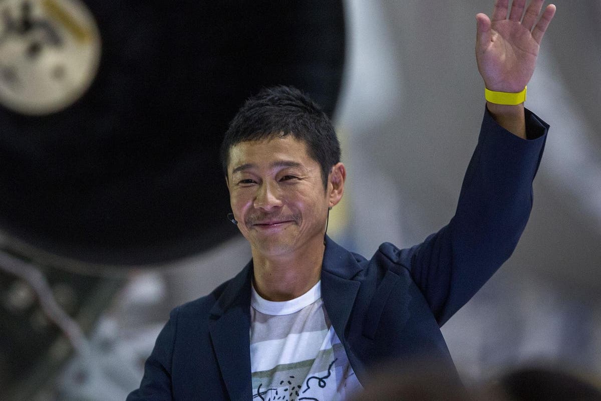 Japanese billionaire giving away £7m to his Twitter followers as ‘social experiment’