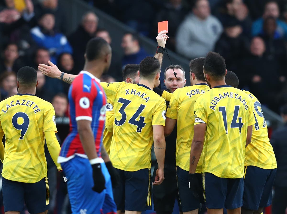 Pierre Emerick Aubameyang Red Card Officials Reveal Why Arsenal Captain Was Sent Off After Var Review Against Crystal Palace The Independent The Independent
