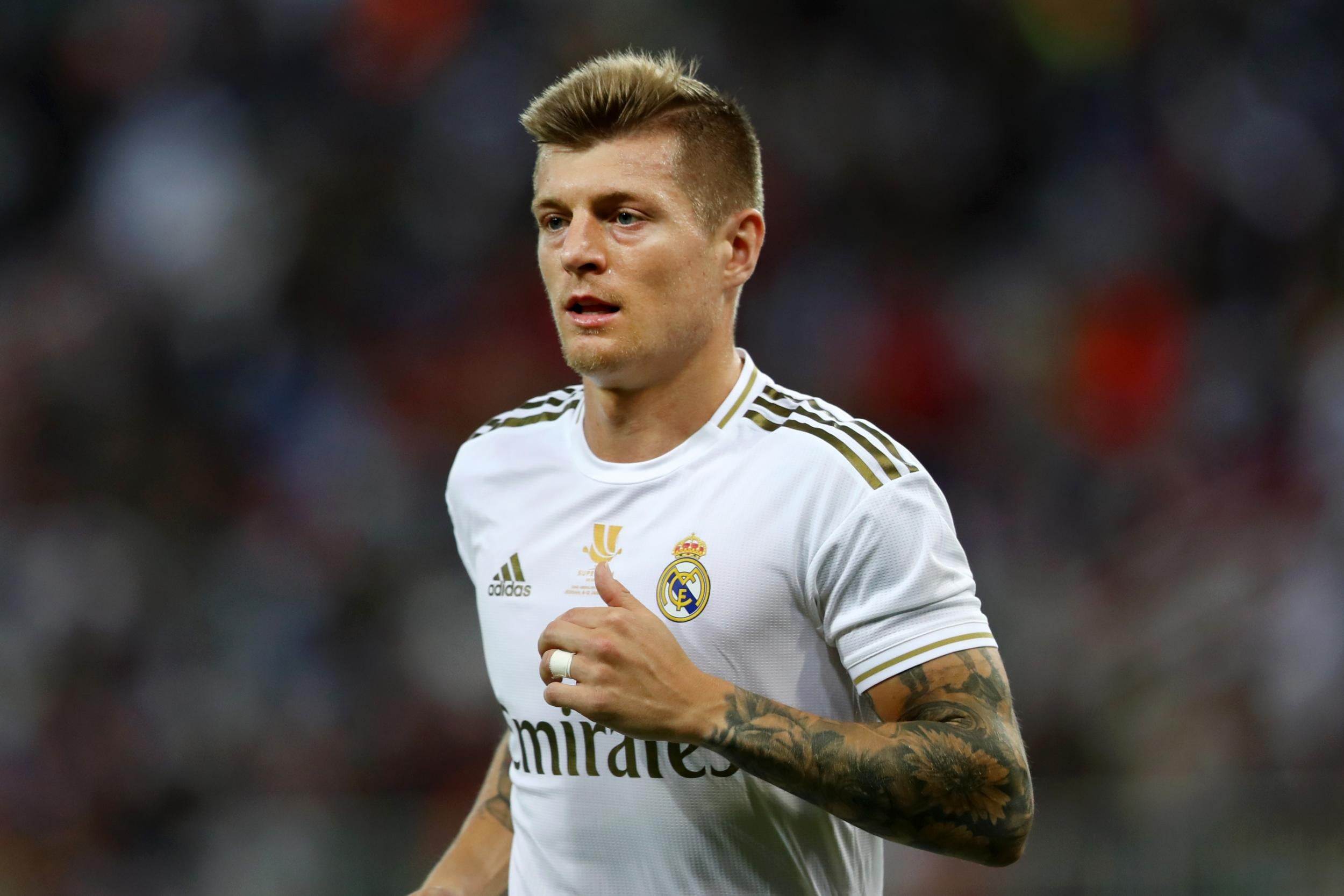 Real Madrid midfielder Toni Kroos admits concern over gay footballers coming out due to fears of fan abuse thumbnail