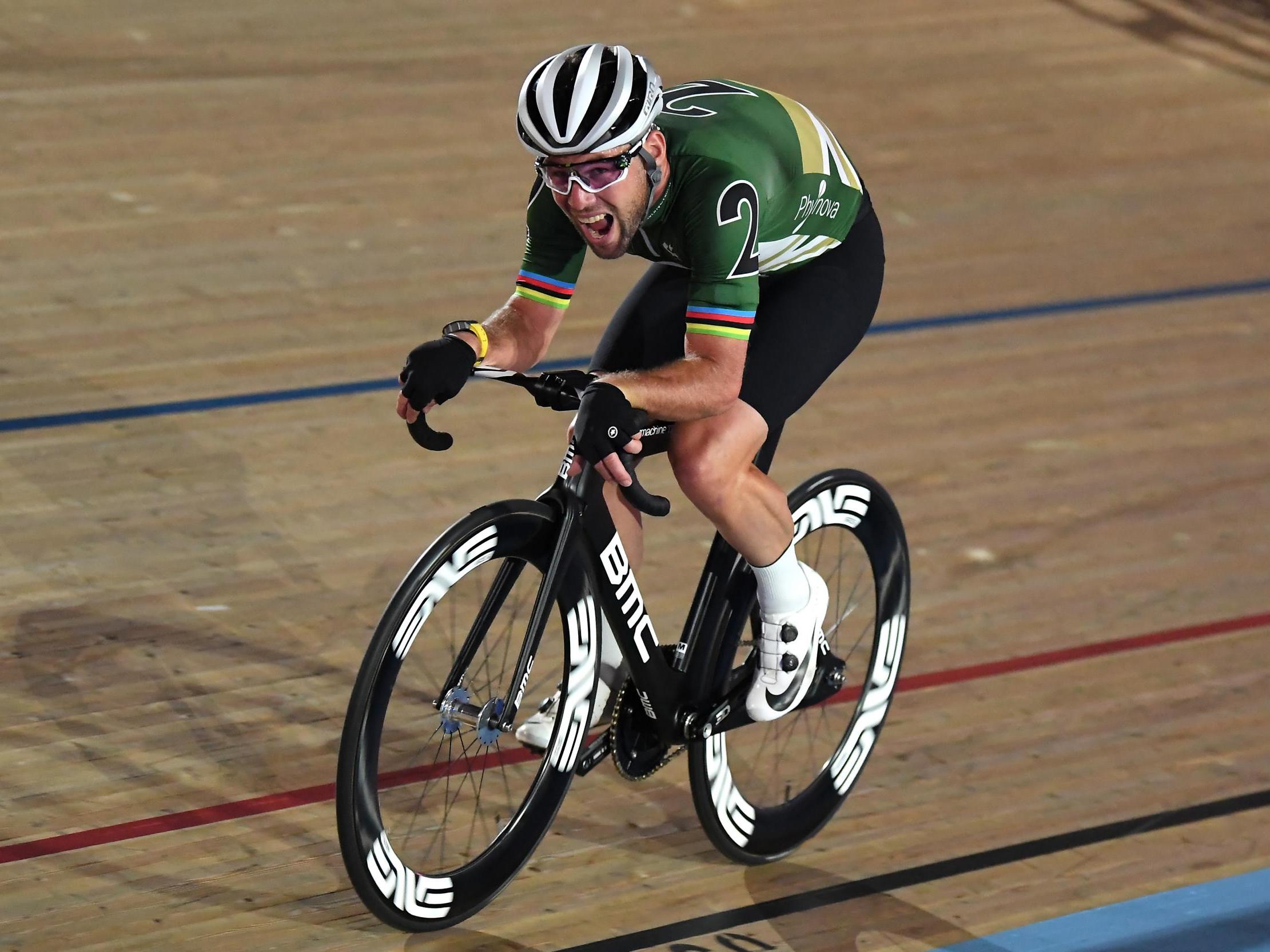 Mark Cavendish wins the Madison Chase in London in October 2019