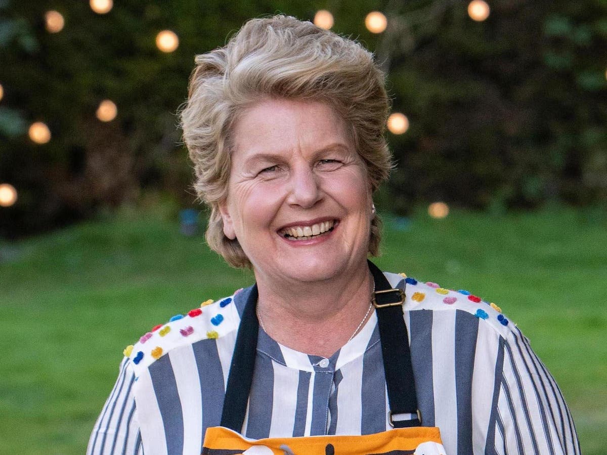 Great British Bake Off Sandi Toksvig was 'desperate to leave show for