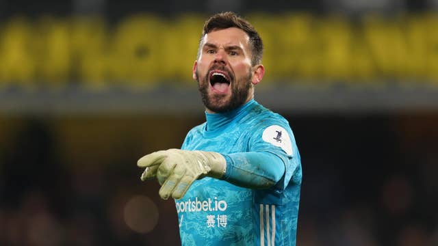 Watford Vs Tottenham Troy Deeney Misses Penalty As Spurs Hold Hornets The Independent The Independent
