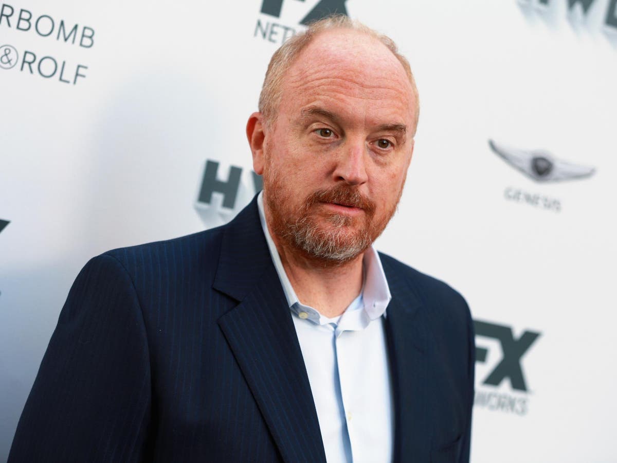 Louis CK ‘heckled’ by audience over sexual misconduct scandal at comedy gig