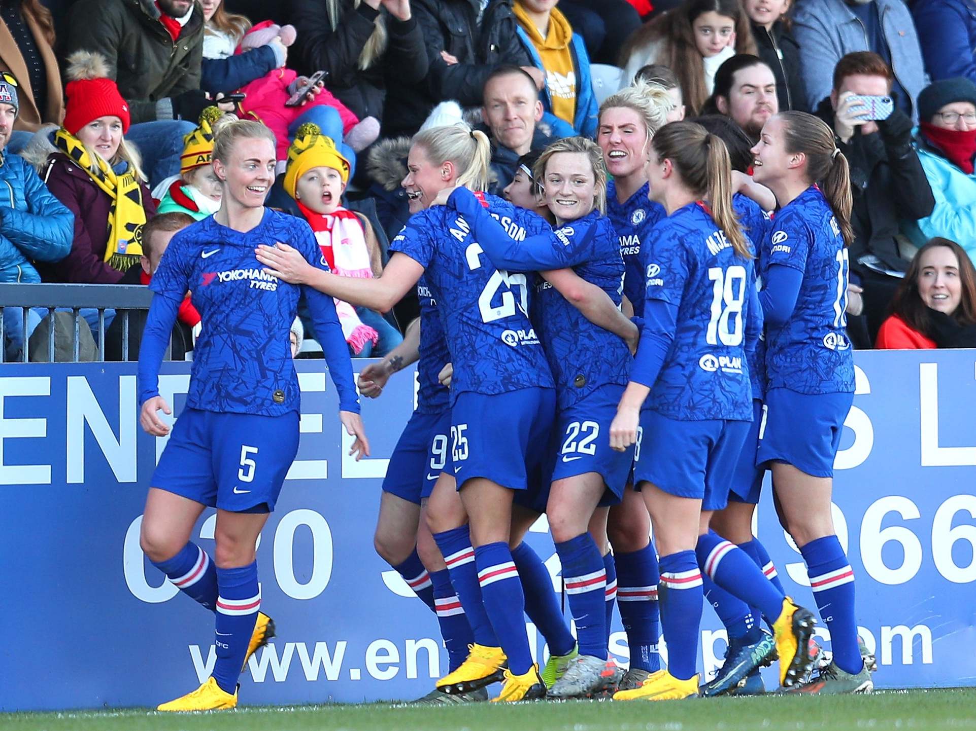 Chelsea celebrate after Sophie Ingle's spectacular finish