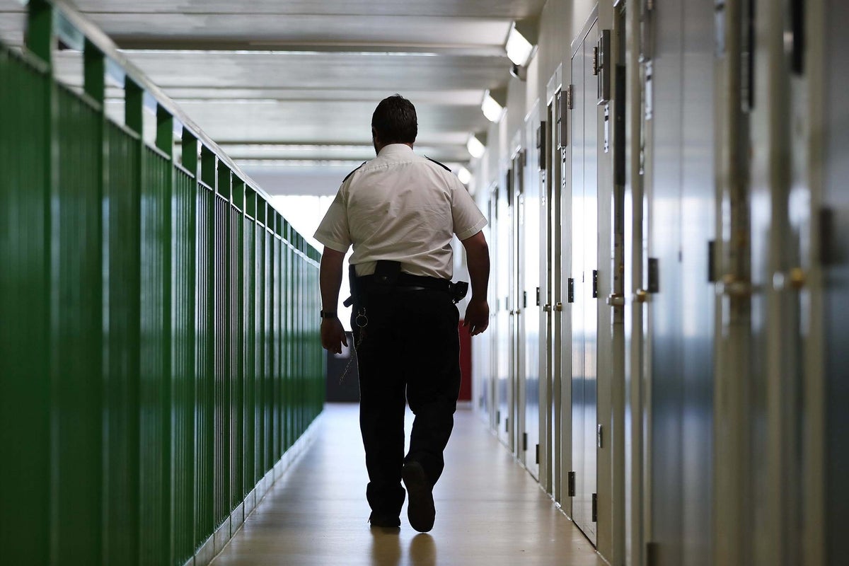 https://static.independent.co.uk/s3fs-public/thumbnails/image/2020/01/19/19/prison-uk.jpg?width=1200&height=800&crop=1200:800