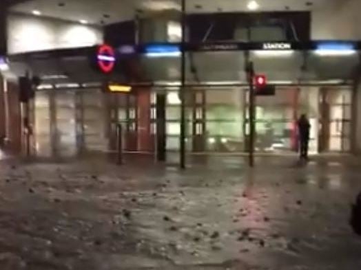 Southwark flooding: Tube station closed as torrents of water flood London street