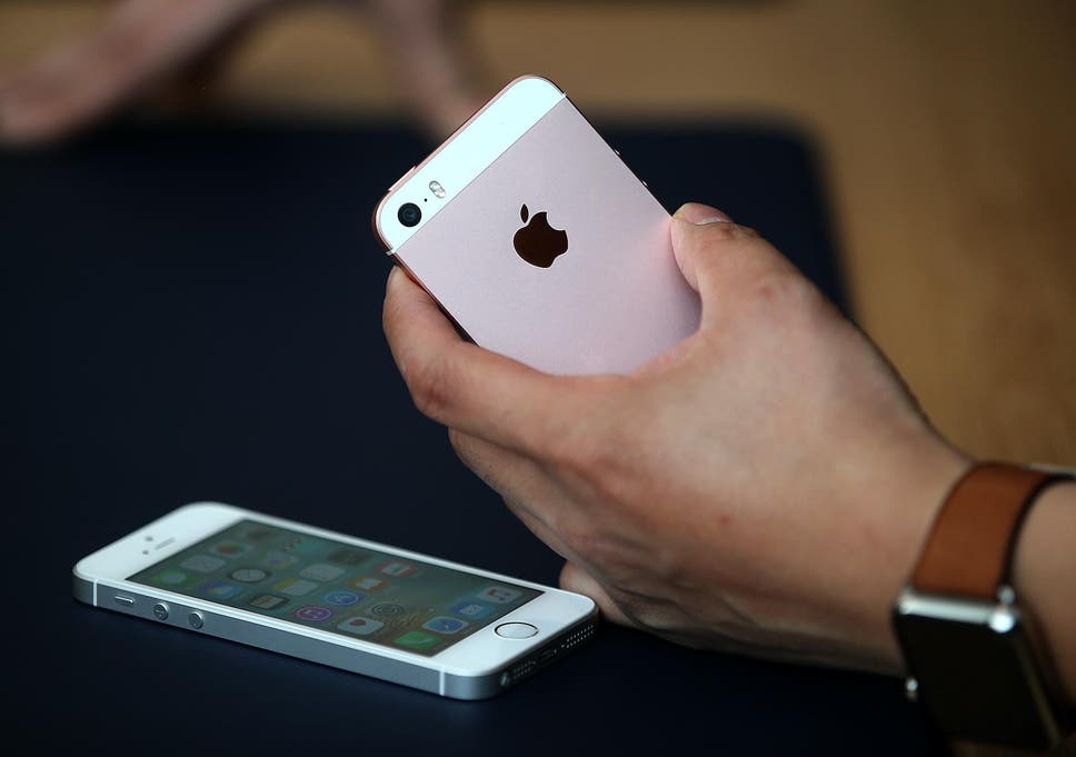 New Iphone Apple Set To Release Cheaper And Smaller Model Report