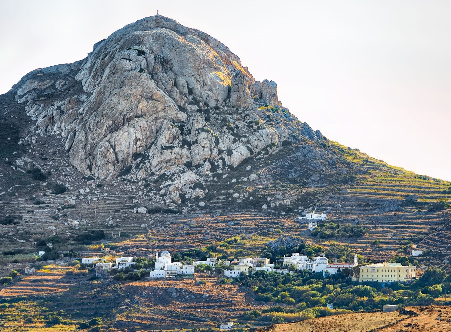 The village of Xinara, beneath mount Exombourgo