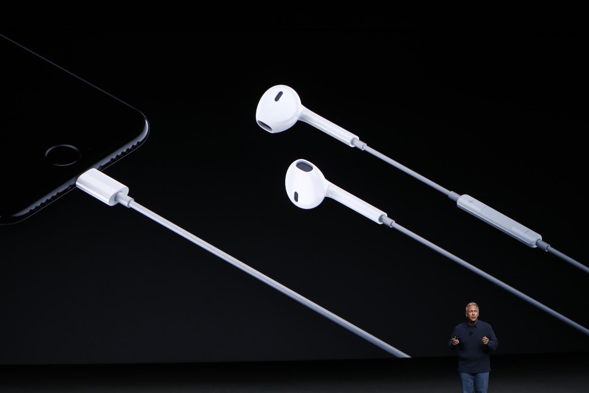 Apple Senior Vice President of Worldwide Marketing Phil Schiller introduces Lightning headphones during a launch event on September 7, 2016 in San Francisco, California