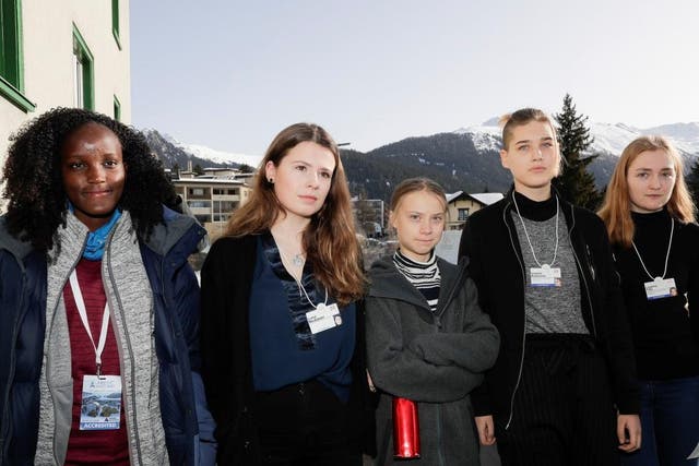 The (uncropped) photo of climate activists Vanessa Nakate, Luisa Neubauer, Greta Thunberg, Isabelle Axelsson and Loukina Tille