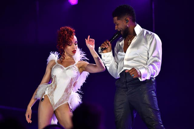 FKA twigs and Usher perform at the 62nd Annual Grammys on 26 January 2020 in Los Angeles, California.
