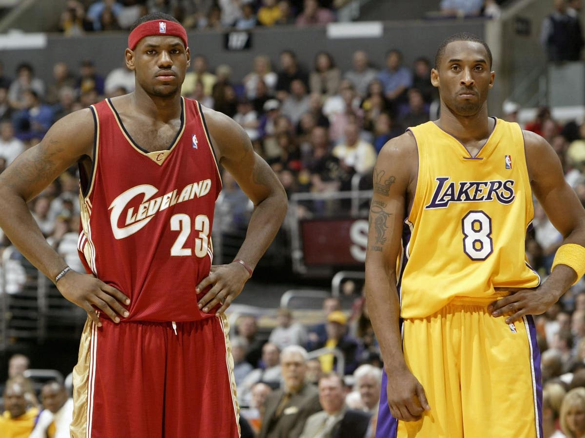 LeBron James dunk: Lakers photographer captures iconic moment