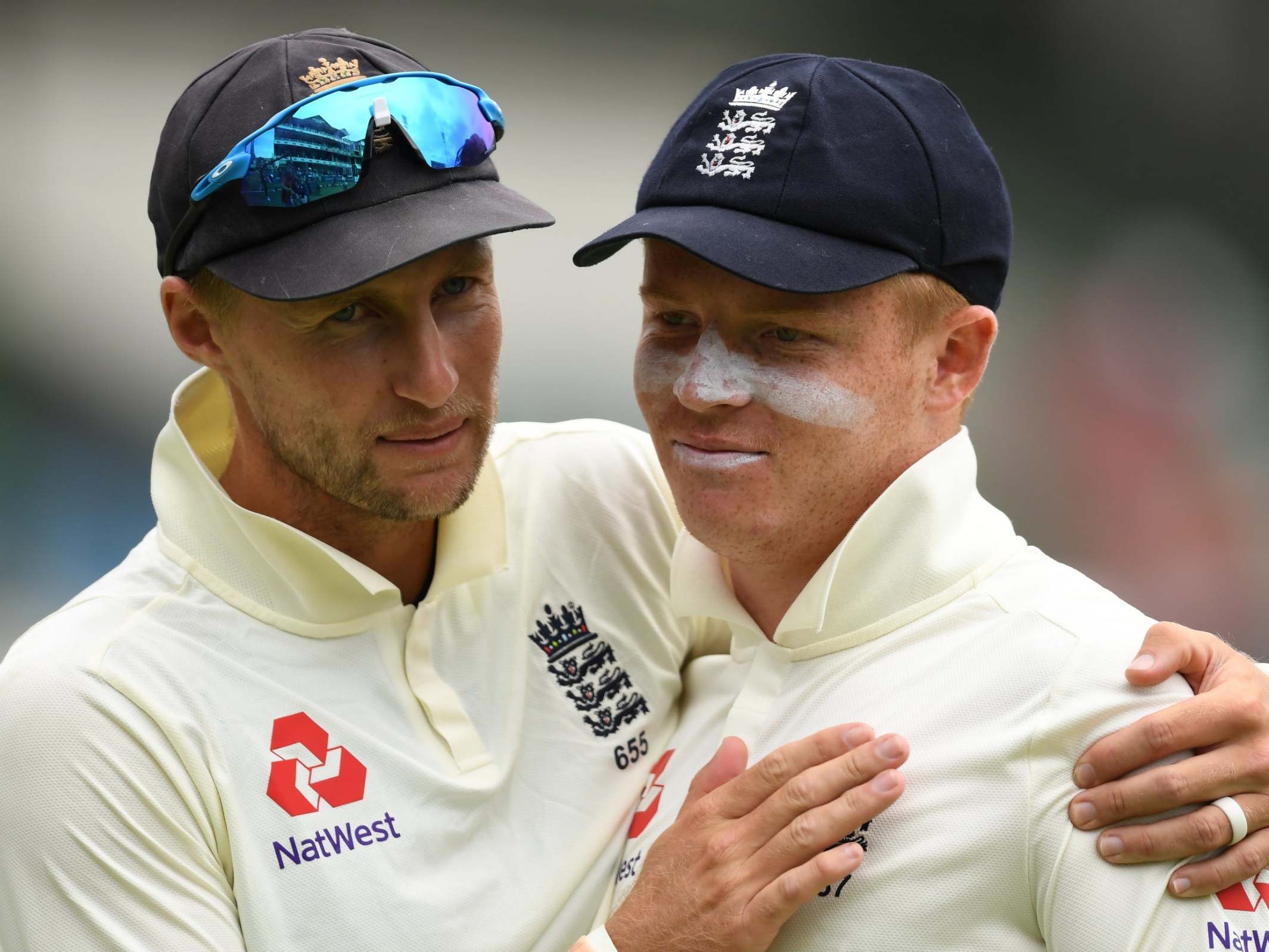 Joe Root congratulates Ollie Pope after the fourth Test match