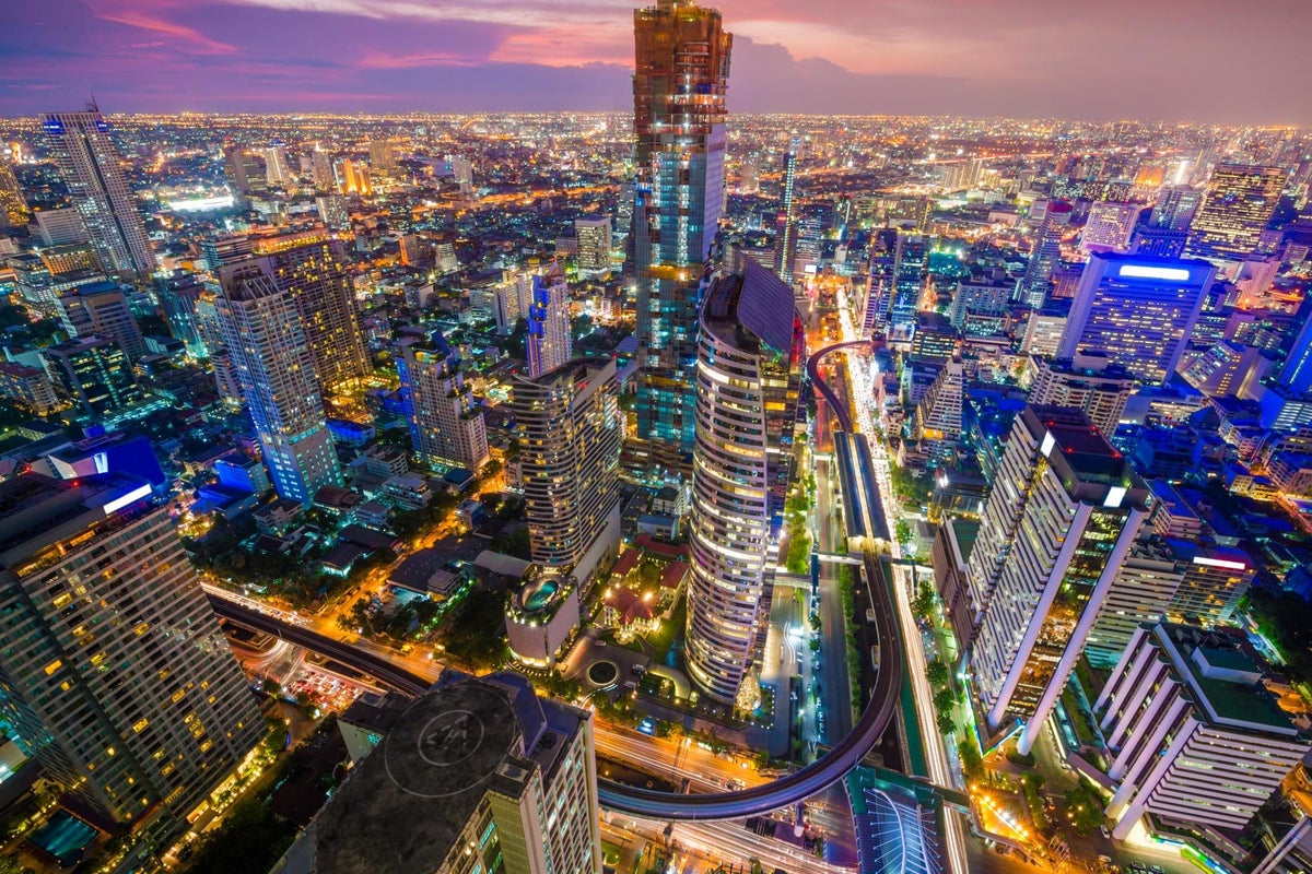 Magnitude 6.5 earthquake hits Thailand