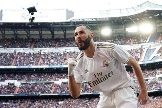 Karim Benzema celebrates scoring Real Madrid's winning goal