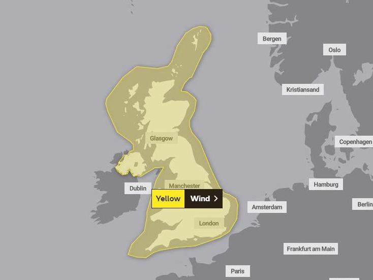 UK weather forecast: Met Office warnings issued for entire country with 80mph likely to cause power cuts and travel disruption