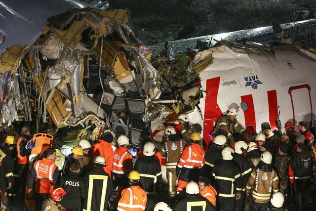 Three Dead And Dozens Injured As Plane Splits In Three During Rough Landing At Istanbul Airport The Independent The Independent Three Dead And Dozens Injured As Plane Splits In Three During Rough Landing At Istanbul Airport The Independent The Independent