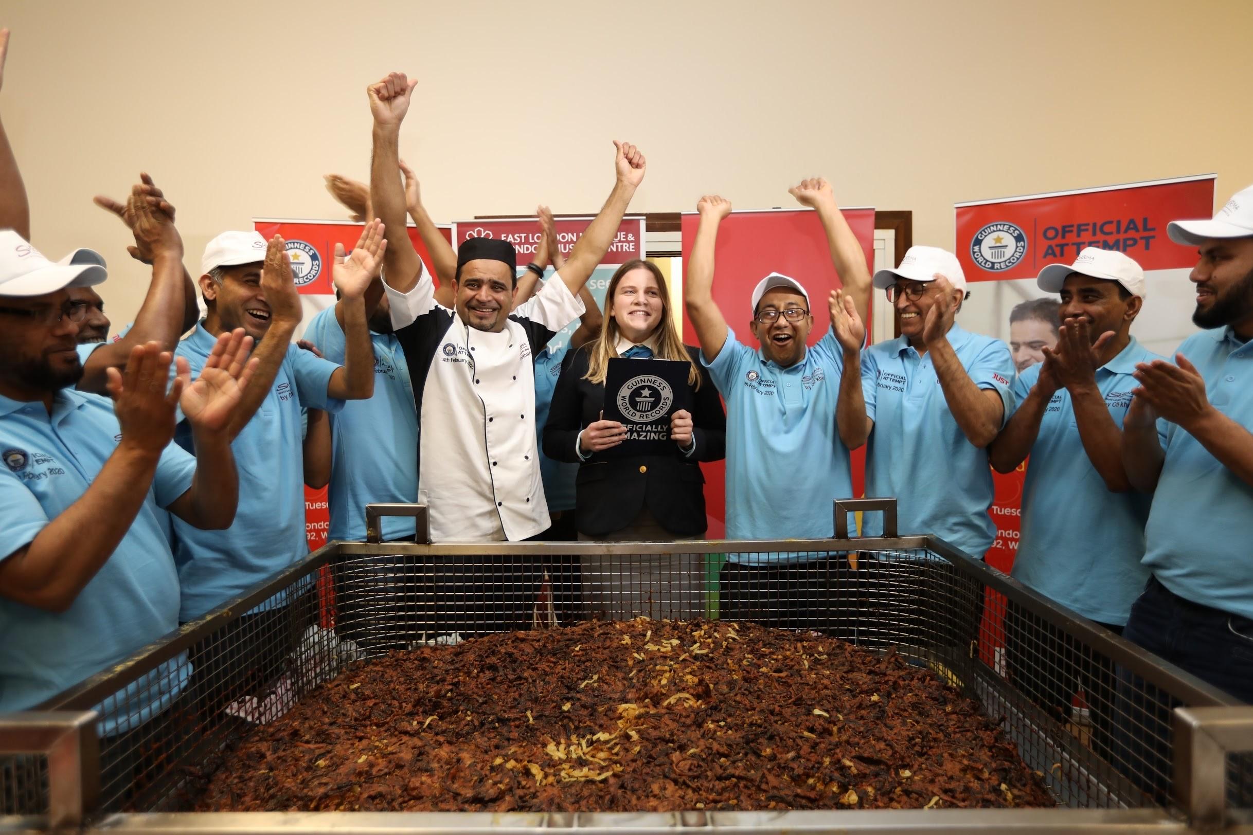 The final bhaji weighed in at 175.7 kilograms (Oli Khan)