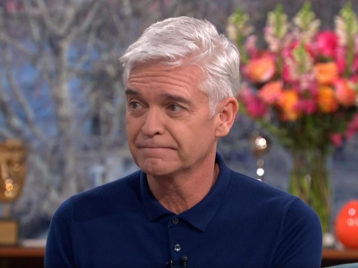 Philip Schofield Comes Out In Emotional Instagram Post The Independent The Independent 