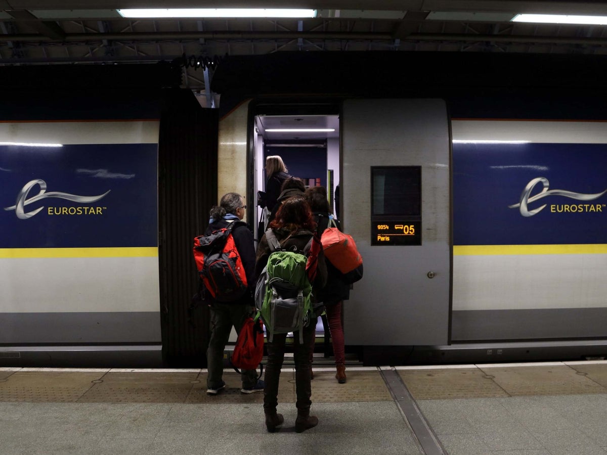 London paris eurostar to Eurostar Timetable