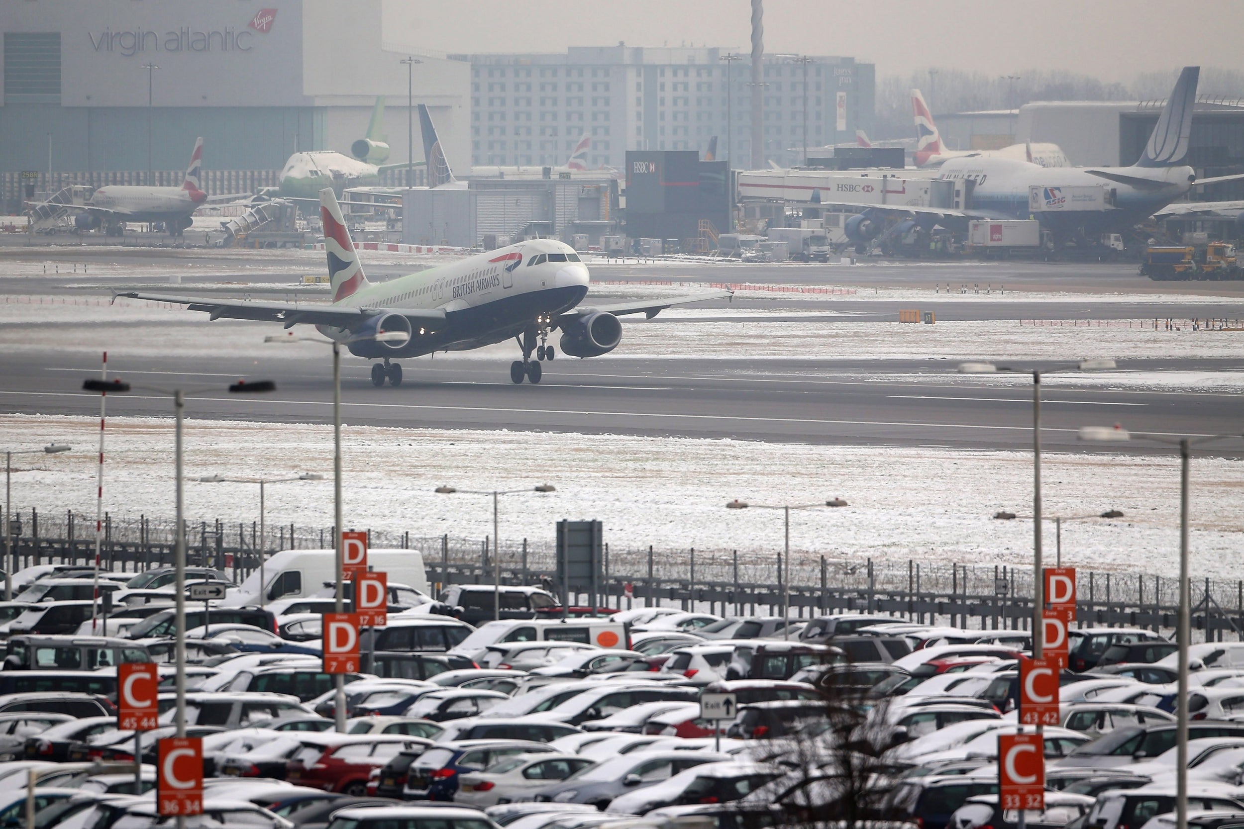 Would fewer winter flights help airports to cope?