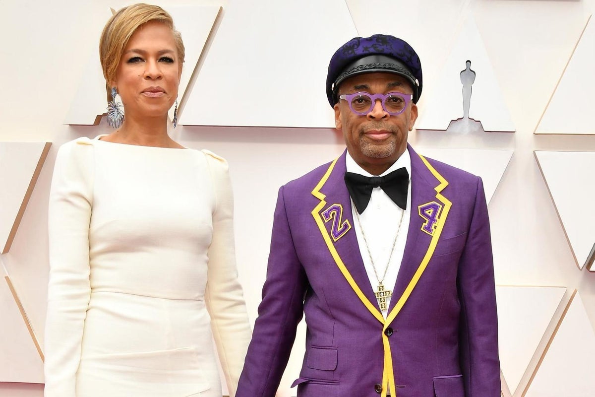 Oscars 2020: Spike Lee pays tribute to Kobe Bryant with red carpet outfit, The Independent