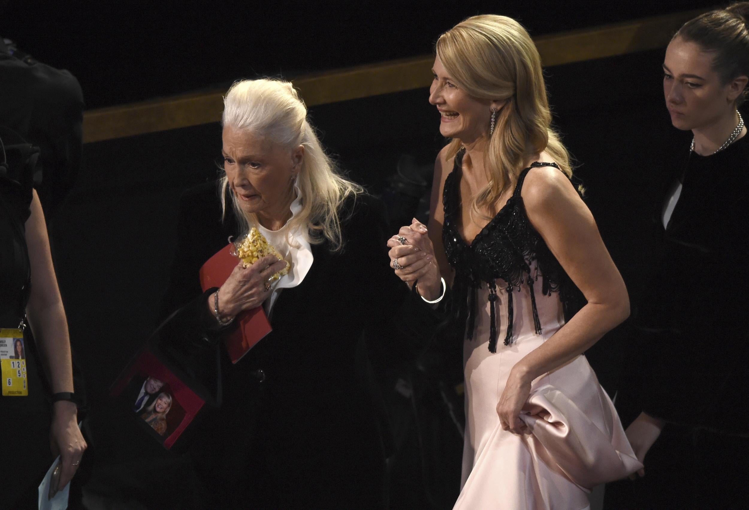 Oscars 2020 – LIVE: Laura Dern wins Best Supporting Actress for Marriage Story as Eminem performs Lose Yourself