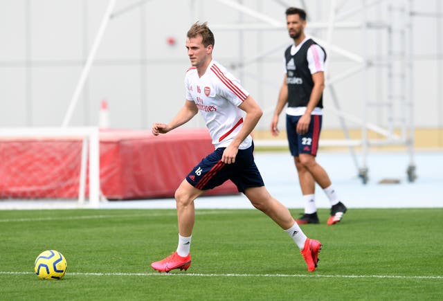 Arsenal News Inside The Gunners Dubai Training Camp The Independent The Independent