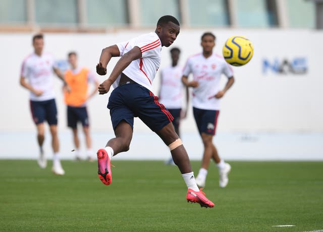 Arsenal News Inside The Gunners Dubai Training Camp The Independent The Independent