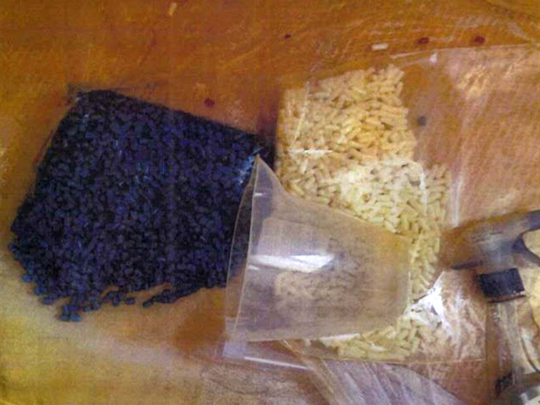 Photo shows two bags of pills containing DNP.