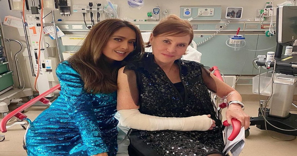 Salma Hayek missed Oscars after-party to stay with manager in hospital |  The Independent | The Independent