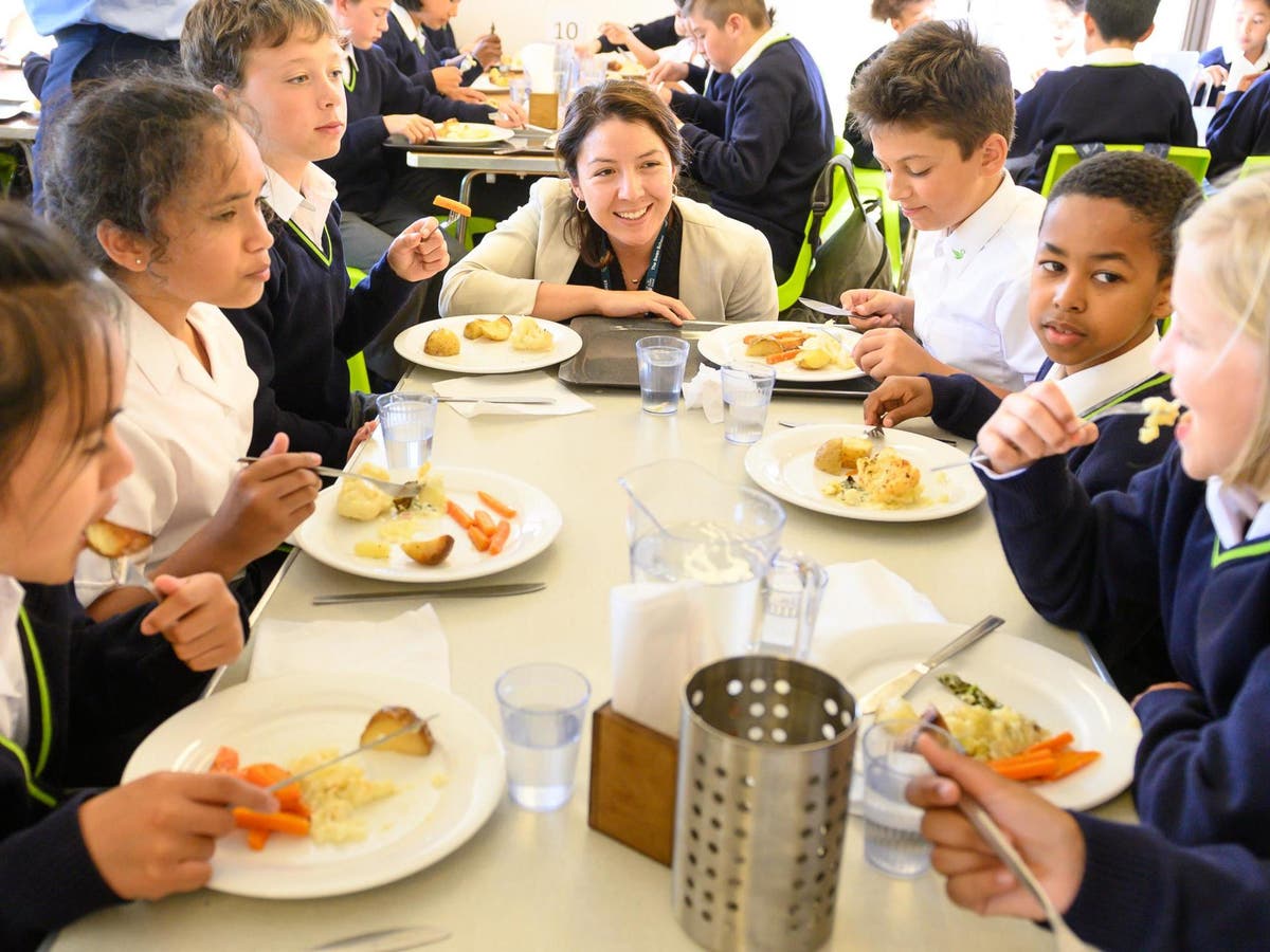 Schools Offering Vegetarian Only Lunches Forced To Make Changes After