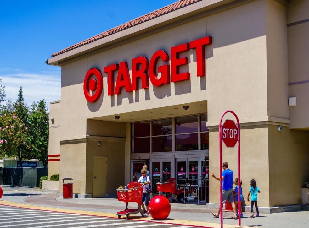 Photo of toddler in wheelchair staring up at Target ad goes viral (Facebook)