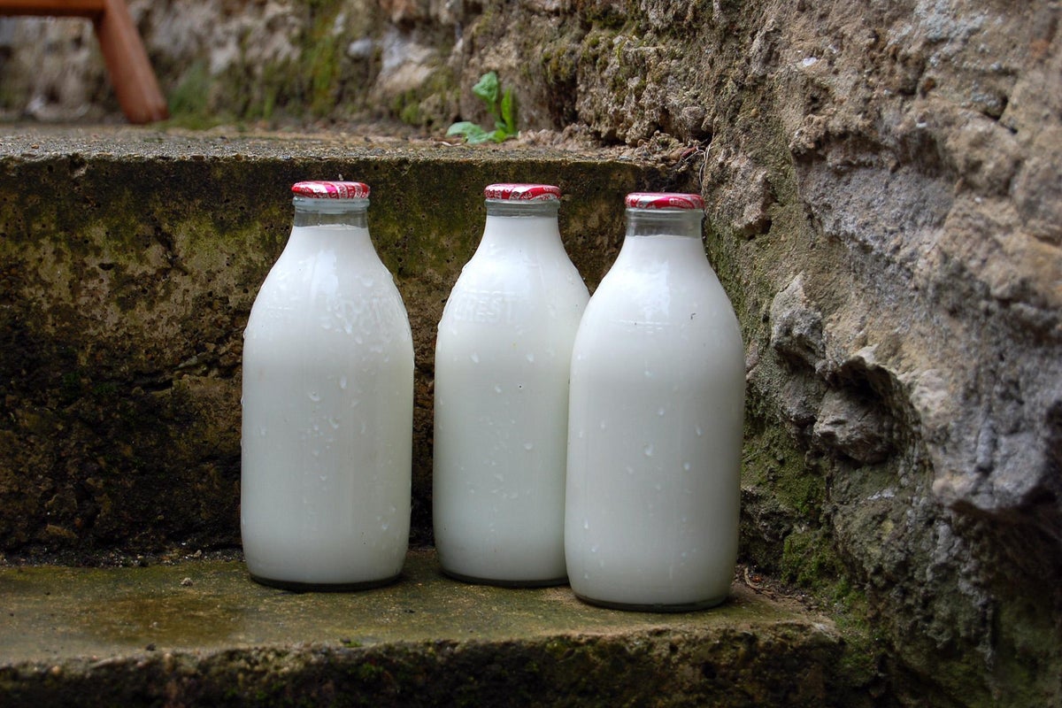 20 pledges for 2020: As everyone's ditching plastic, I'm feeling like less of an outsider for using glass milk bottles