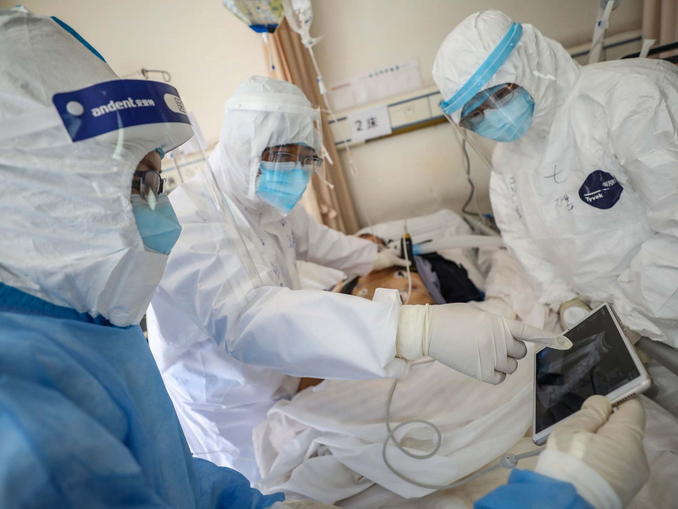 Coronavirus - live: Infected passengers quarantined after flight lands in US as authorities scramble to track people who disembarked from Cambodia cruise ship