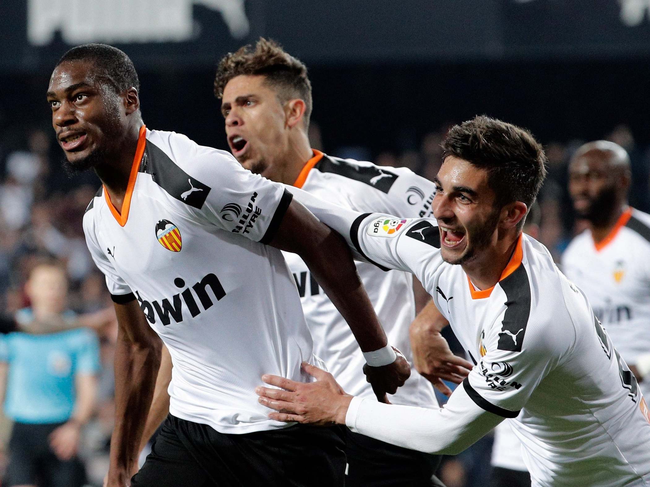 Valencia hit back to earn a share of the points