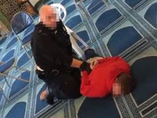 Man storms London mosque and stabs worshipper in neck