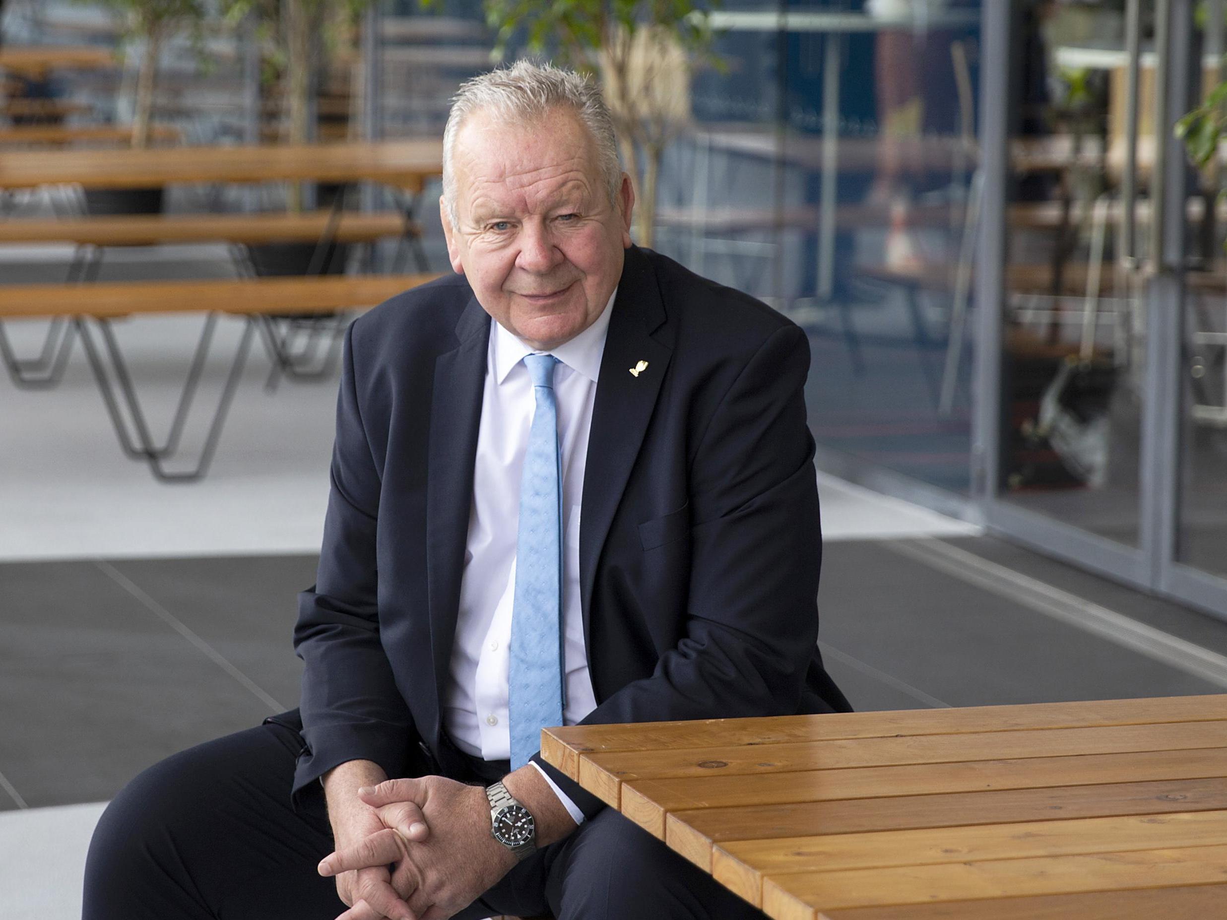 Chairman Sir Bill Beaumont wants to consult experts ahead of a ground-breaking summit in London