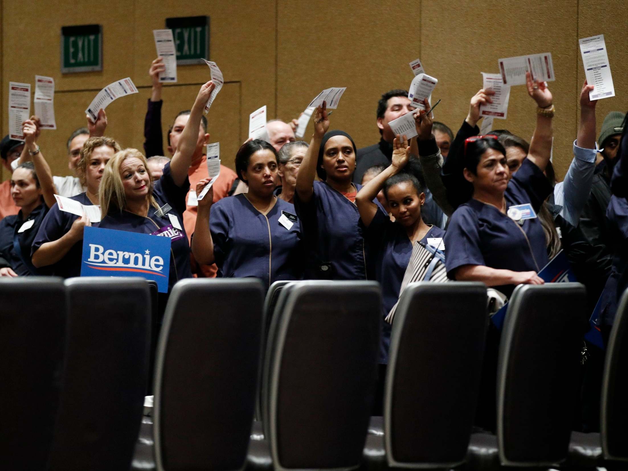 Nevada Democratic caucuses &mdash; live: Bernie Sanders sees early lead as first results come in