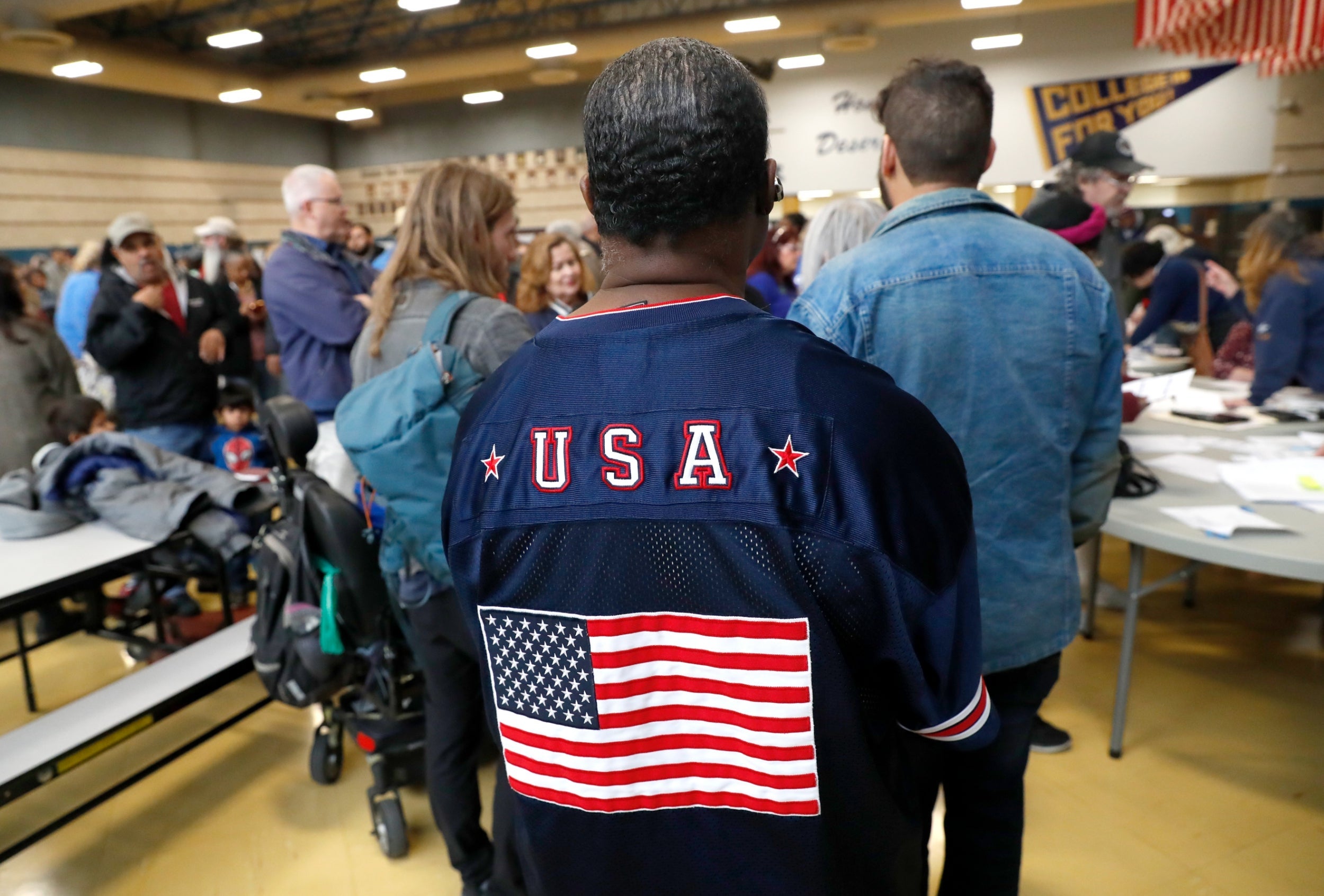 Nevada caucuses &mdash; live: Bernie Sanders sees early lead as first precincts begin reporting