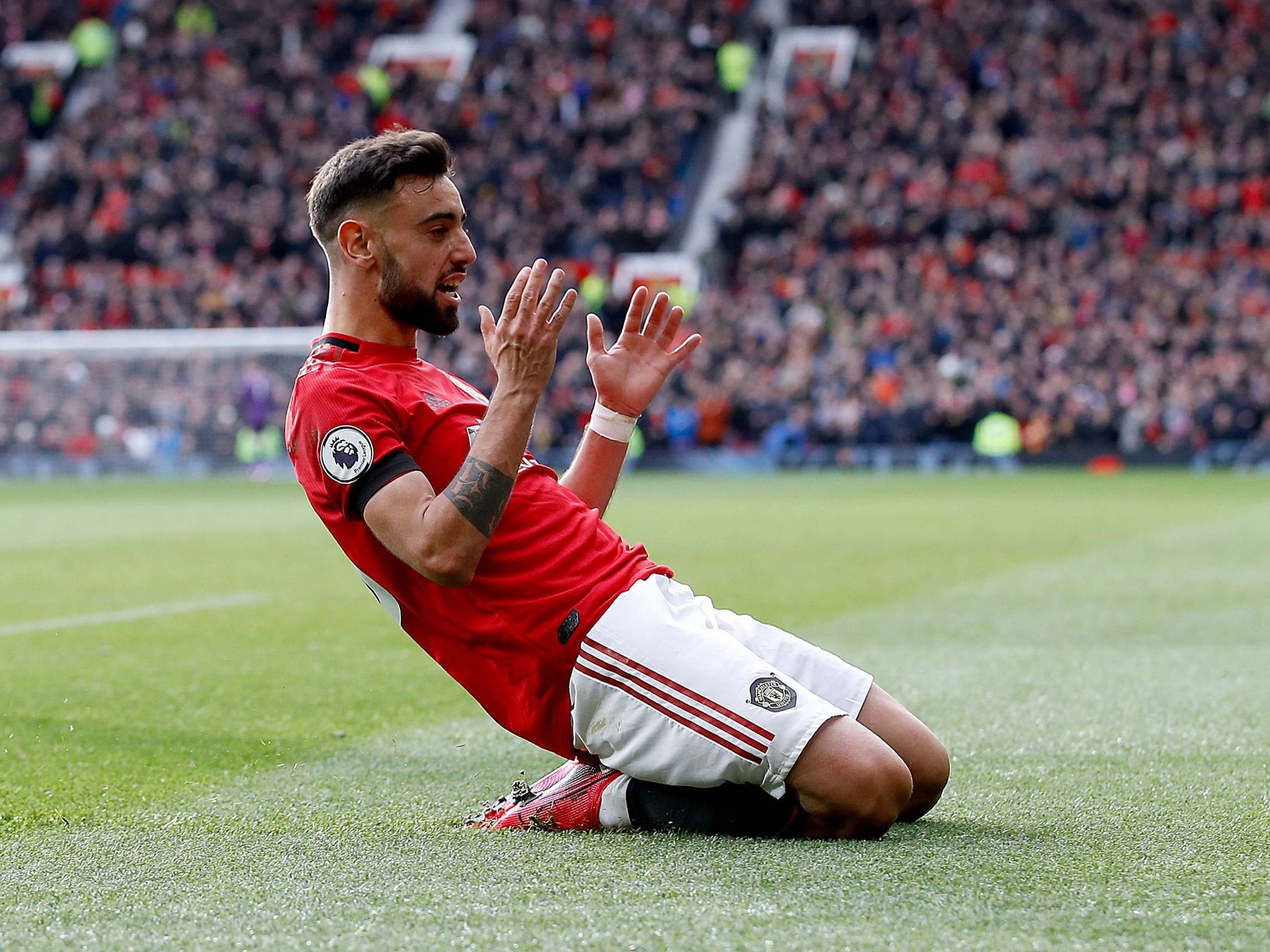 Bruno Fernandes celebrates putting United ahead