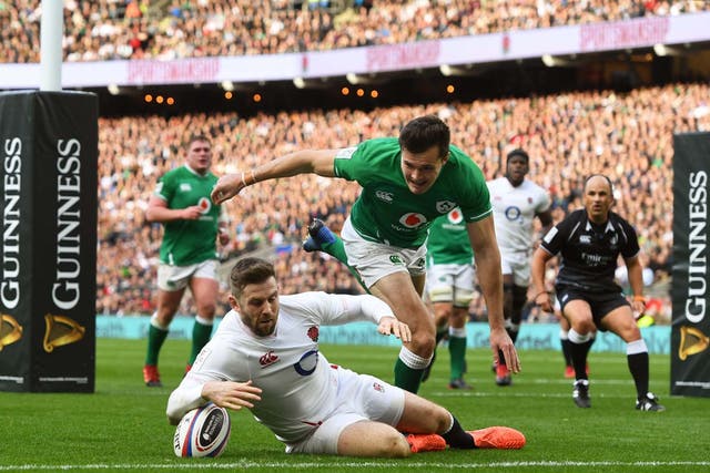 Elliot Daly touches down for England's second try against Ireland
