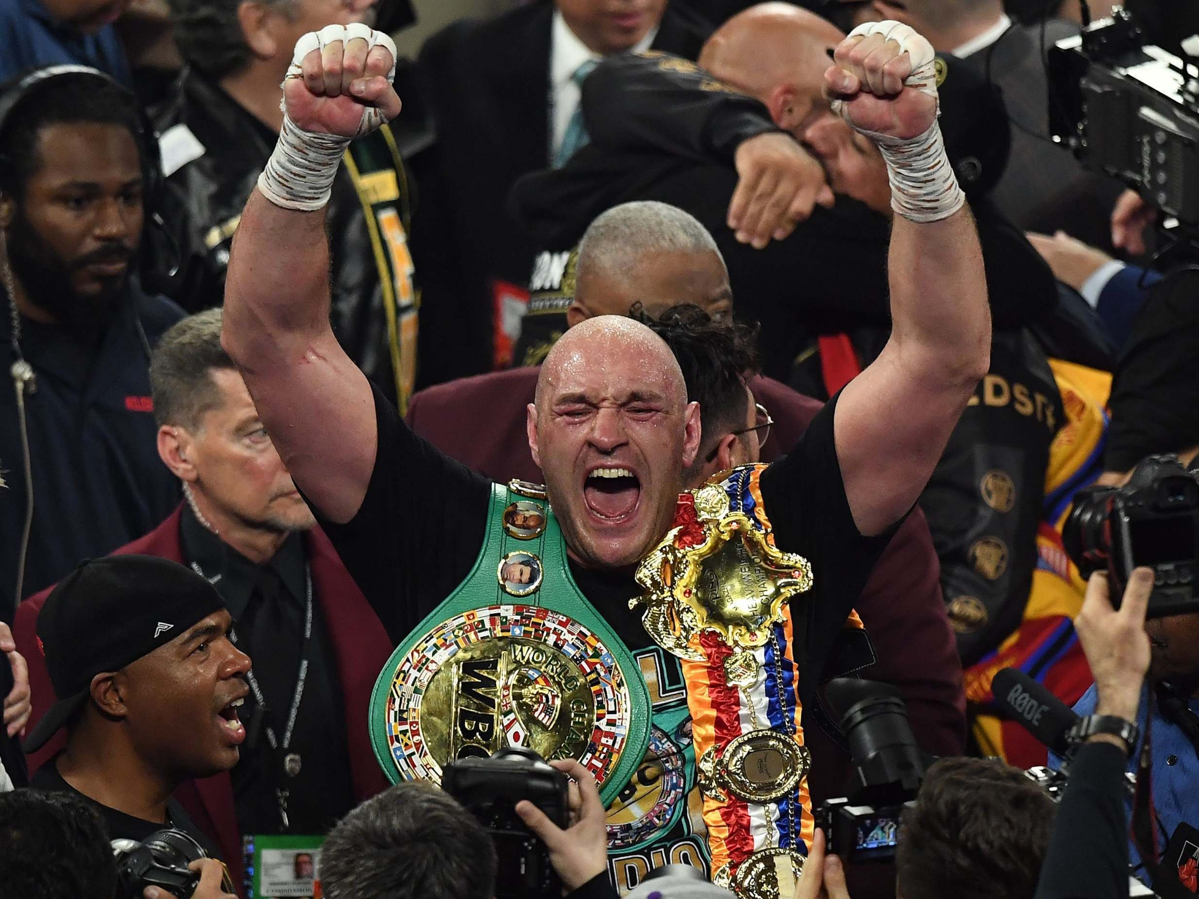 Fury dismantled Wilder to recapture the heavyweight crown