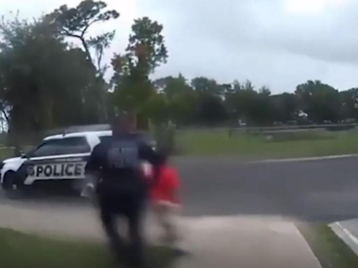Shocking Video Shows 6 Year Old Girl Arrested For Tantrum By Police Officer The Independent