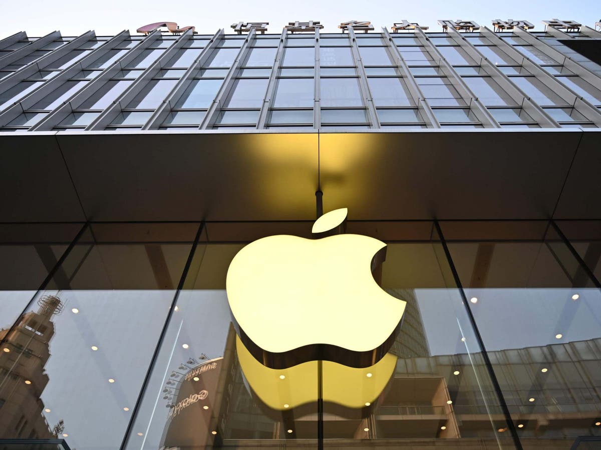 Apple. Завод эпл. Производство Эппл. Завод Эппл в Америке.