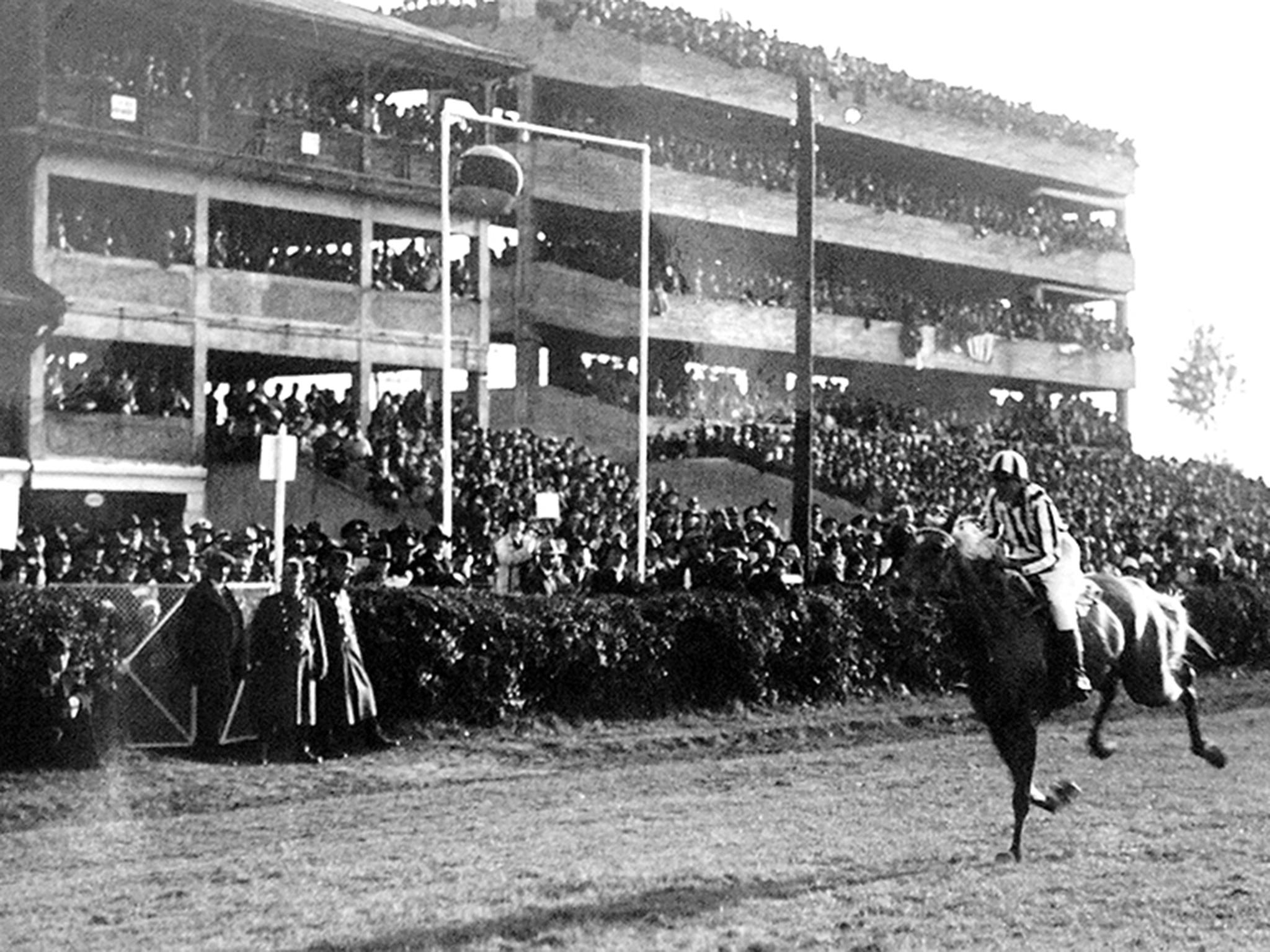 Lata and Norma approaching the finish of the 1937 Grand Pardubice